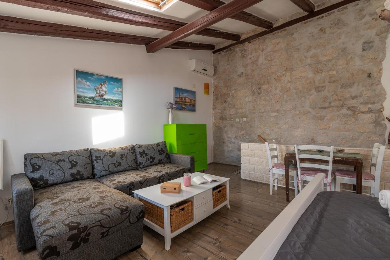 Apartment Ana Trogir Exterior photo